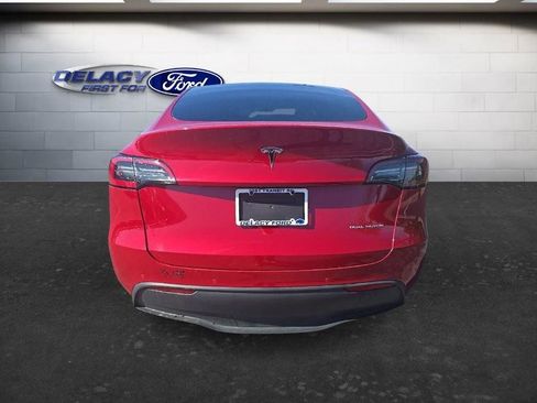 Used 2022 Tesla Model Y Long Range AWD/4WD image 6