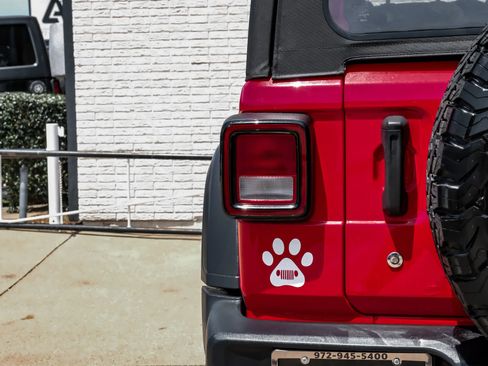 Used 2019 Jeep Wrangler Sport AWD/4WD image 34