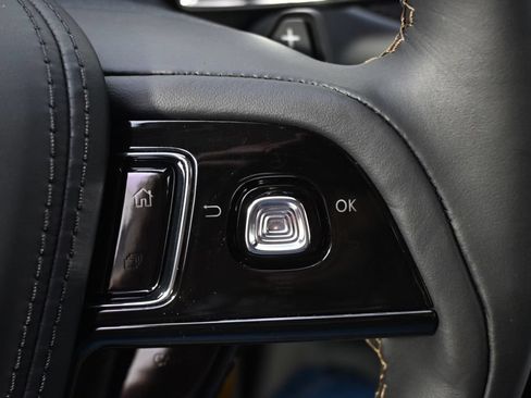 New 2026 Lincoln Aviator AWD w/ Jet Appearance Package image 34