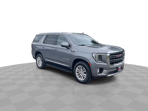 Used 2021 GMC Yukon SLT w/ SLT Premium Package image 2