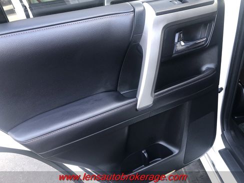 Used 2018 Toyota 4Runner Limited image 19