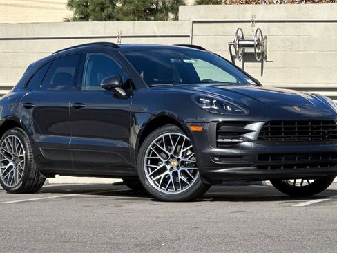 Used 2020 Porsche Macan image 2