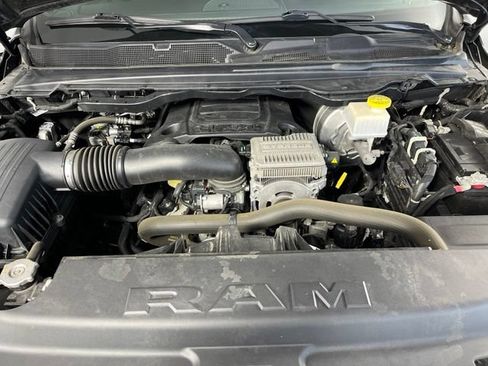 Used 2024 RAM 1500 Big Horn AWD/4WD image 38
