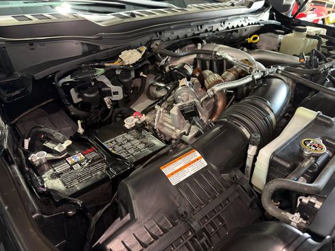 Used 2024 Ford F450 Platinum AWD/4WD image 31