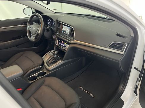 Used 2018 Hyundai Elantra Value Edition image 22