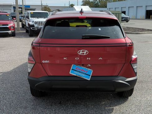 Used 2025 Hyundai Kona SEL image 6
