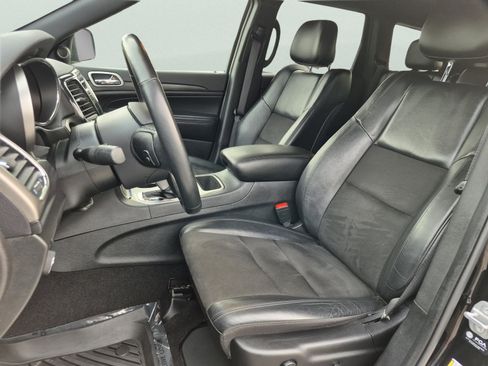 Used 2021 Jeep Grand Cherokee Laredo X AWD/4WD image 21