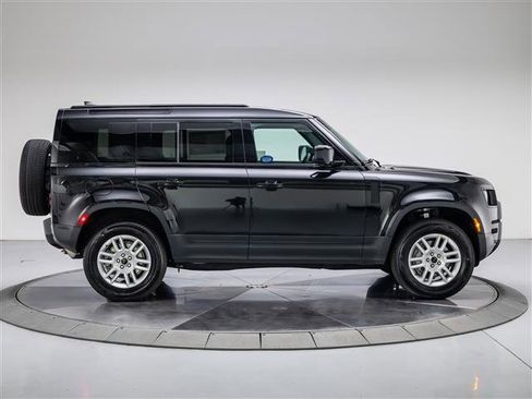 New 2026 Land Rover Defender 110 S AWD/4WD image 6