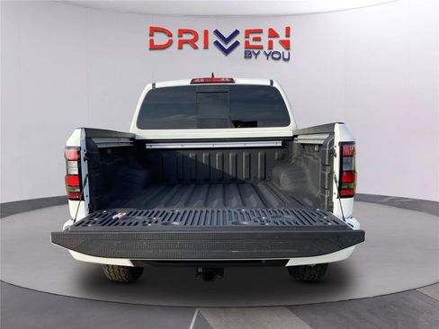 New 2026 Nissan Frontier PRO-4X w/ Pro-4x Convenience Package AWD/4WD image 34