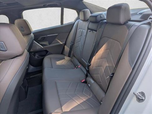 New 2026 BMW i5 eDrive40 w/ Convenience Package image 16