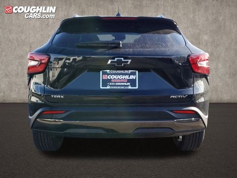 New 2026 Chevrolet Trax ACTIV w/ Sunroof Package image 4
