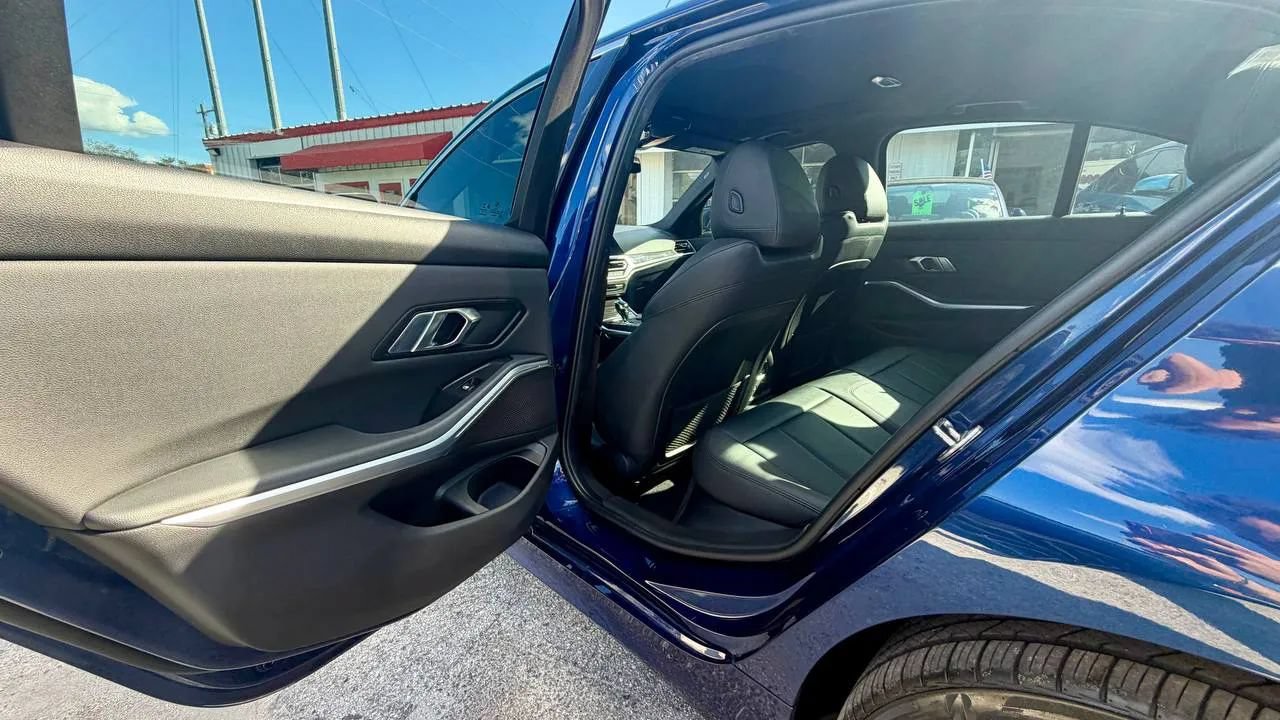 Used 2019 BMW 330i xDrive Sedan AWD/4WD image 15