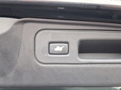 Used 2024 Honda Passport Black Edition image 32