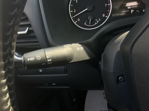 Used 2025 Nissan Rogue SV FWD image 26
