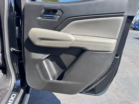Used 2024 Chevrolet Colorado ZR2 w/ ZR2 Convenience Package III AWD/4WD image 25