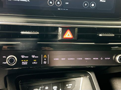 Used 2025 Kia K5 GT FWD image 26