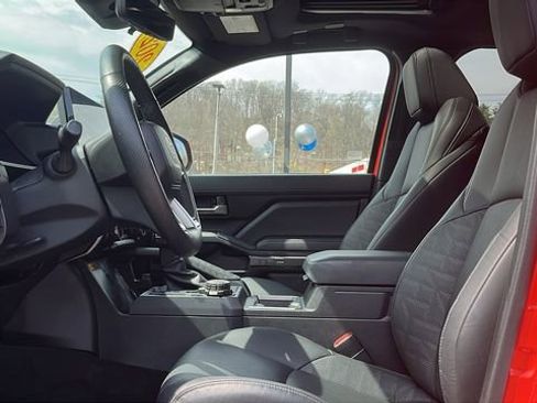 Used 2024 Toyota Tacoma TRD Sport image 10