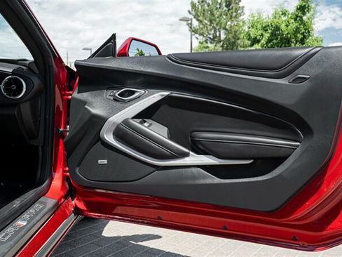 Used 2016 Chevrolet Camaro SS RWD image 42