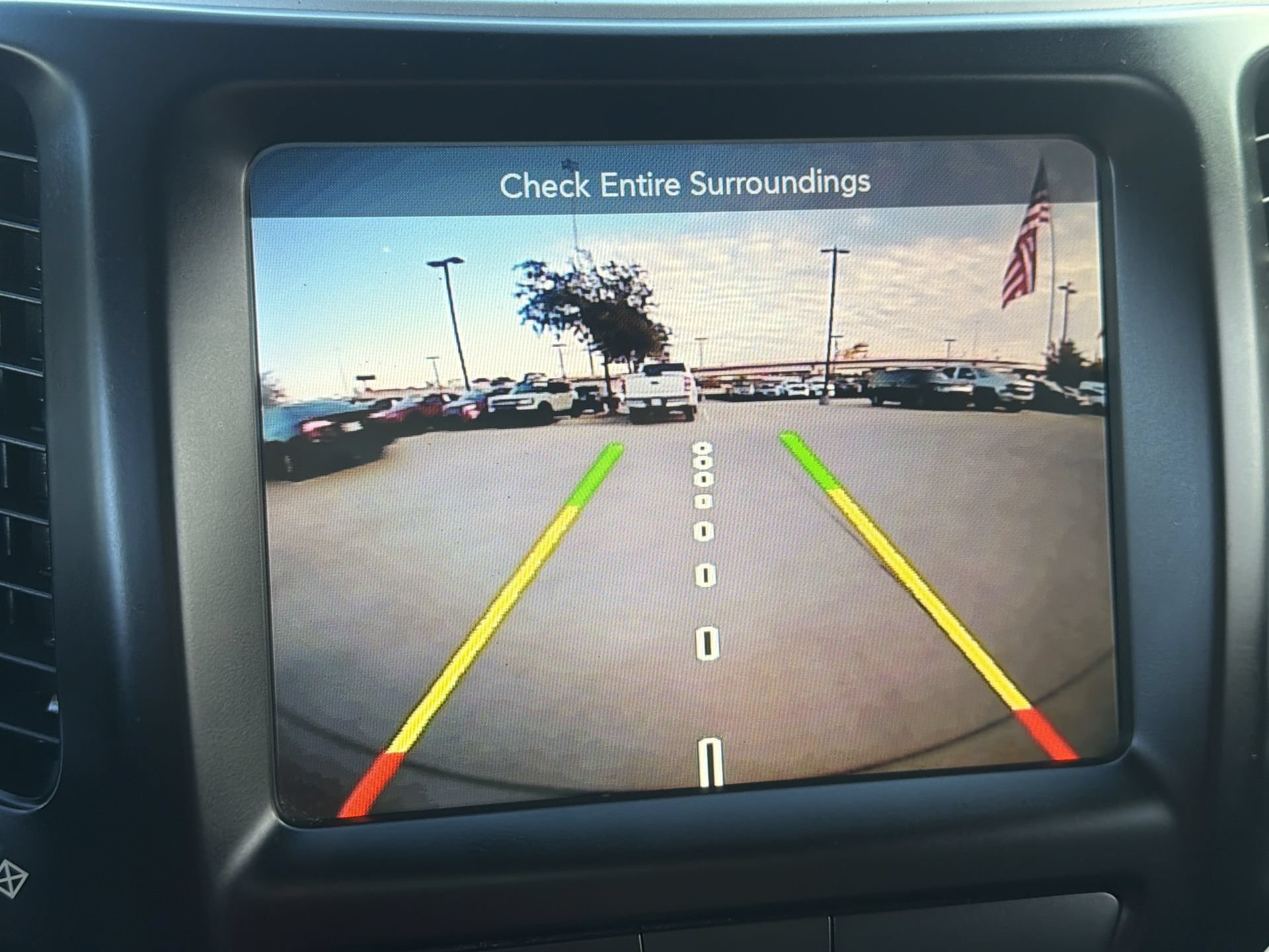 Used 2018 Jeep Cherokee Latitude Plus FWD image 17