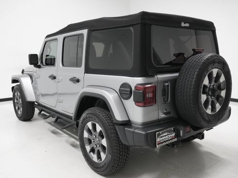 Used 2018 Jeep Wrangler Unlimited Sahara w/ LED Lighting Group image 6