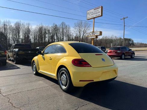 Used 2012 Volkswagen Beetle 2.5 image 7