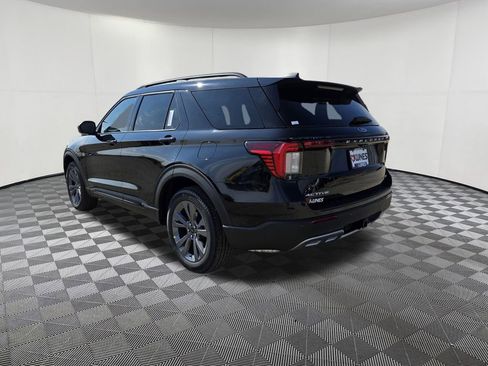New 2026 Ford Explorer Active AWD/4WD image 5