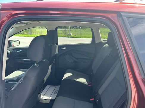 Used 2016 Ford Escape SE w/ Equipment Group 201A AWD/4WD image 23