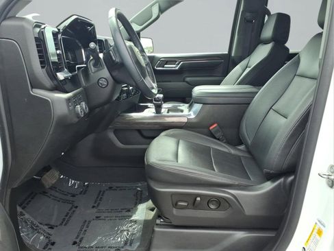 Used 2024 Chevrolet Silverado 1500 LTZ AWD/4WD image 22