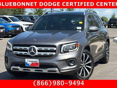 Used 2021 Mercedes-Benz GLB 250 image 1