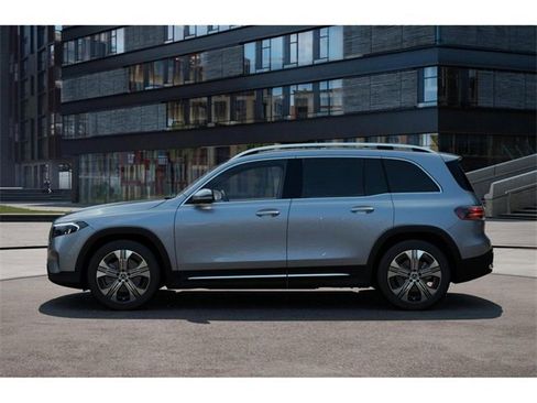 New 2025 Mercedes-Benz EQB 250+ image 34