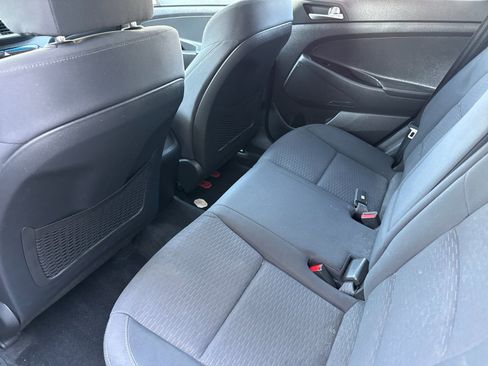 Used 2021 Hyundai Tucson SE image 11