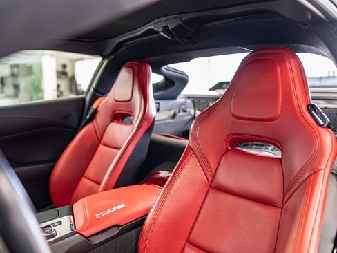 Used 2019 Chevrolet Corvette Z06 w/ Battery Protection Package image 18