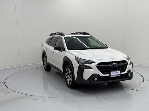 Certified 2024 Subaru Outback Premium image 7