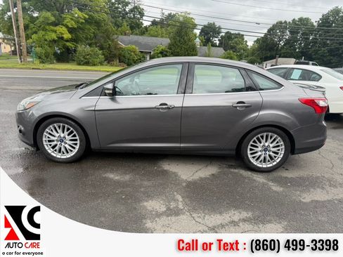 Used 2014 Ford Focus Titanium FWD image 4