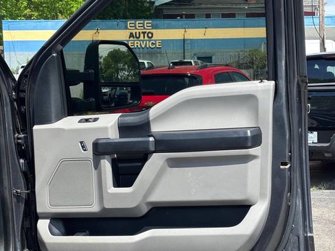 Used 2019 Ford F250 XL w/ STX Appearance Package image 17