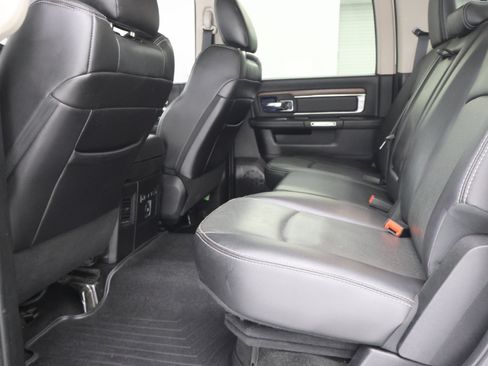 Used 2017 RAM 2500 Laramie w/ Sport Appearance Group AWD/4WD image 8