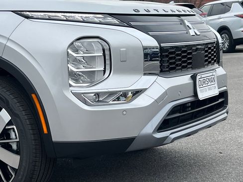 New 2026 Mitsubishi Outlander SE image 4