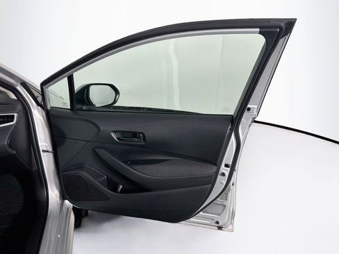 Used 2024 Toyota Corolla LE FWD image 30