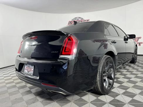 Used 2023 Chrysler 300 Touring w/ Sport Appearance Package RWD image 26