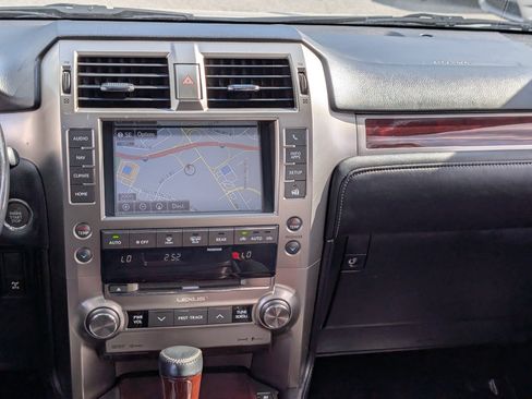 Used 2016 Lexus GX 460 w/ Premium Package image 19