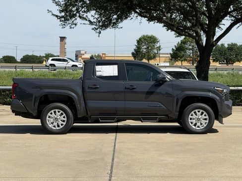 New 2026 Toyota Tacoma SR5 AWD/4WD image 3