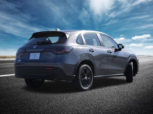 Certified 2025 Honda HR-V LX image 17