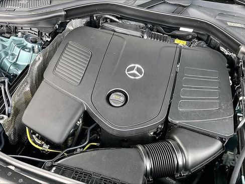 Certified 2025 Mercedes-Benz GLC 300 image 20