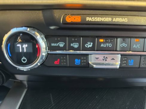 Certified 2022 Ford F250 Platinum w/ Tremor Off-Road Package image 32