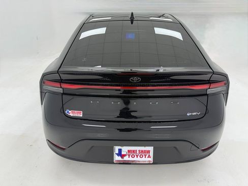 New 2026 Toyota Prius LE image 39