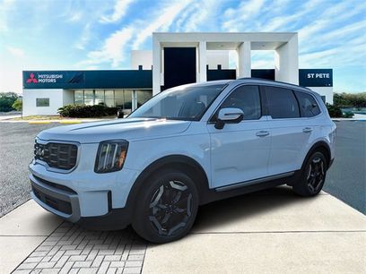 Used 2023 Kia Telluride S w/ S Sunroof Package