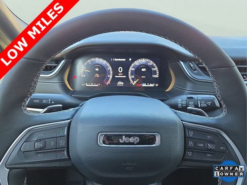 Used 2024 Jeep Grand Cherokee L Altitude image 24
