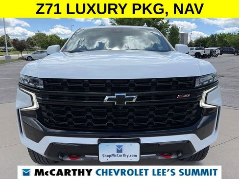 Used 2024 Chevrolet Tahoe Z71 w/ Luxury Package AWD/4WD image 3