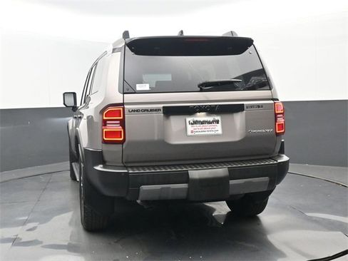 Used 2025 Toyota Land Cruiser w/ Premium Package image 21