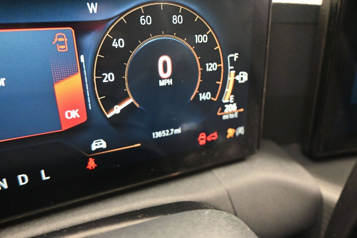 Used 2025 Ford Mustang Coupe RWD image 16